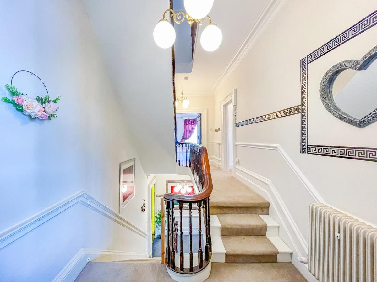 *Rd9Bc* For Your Most Relaxed & Cosy Stay + Free Parking + Free Fast Wifi * Leeds  Extérieur photo